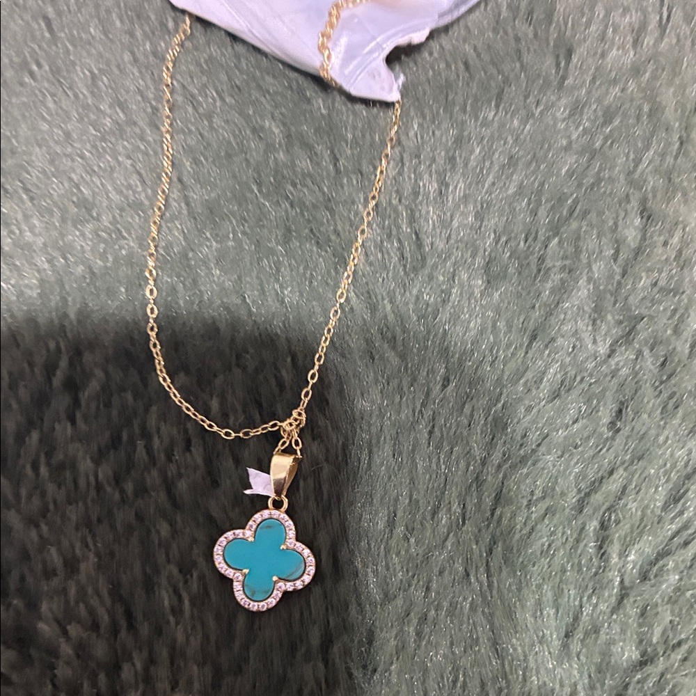 Gold Chain Necklace with Turquoise Clover Pendant - Unbranded